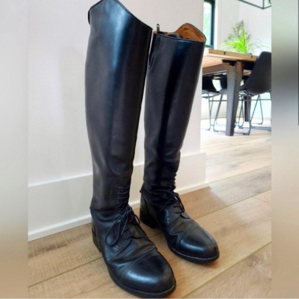 ariat riding boots size 8.5